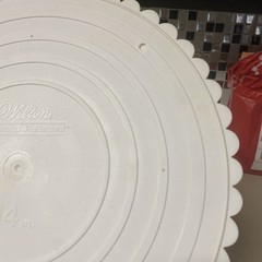Wilton 14″ Round Scalloped Circles Of Strength Cake Separator Level Cutter Plate