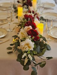 Wedding Centerpieces Flowers $350. Burgandy / Peach / Cream. Make an offer.