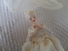 Vintage Wilton 25th Wedding Anniversay Cake topper pieces – needs work