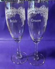 Wedding Champagne Flutes for Bride & Groom, Floral Decor, 2-Piece Set