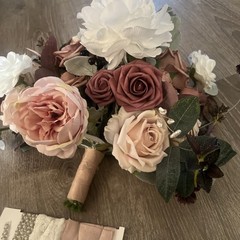 Ling’s Moment MEDIUM FREE-FORM BRIDAL BOUQUET IN DUSTY ROSE & MAUVE