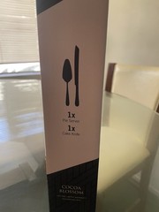 MIKASA 2 PIECE DESSERT SET. STAINLESS STEEL.PIE SERVER AND CAKE KNIFE.