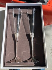 Vera Wang Wedgwood, Silver Love Knots Toasting Crystal Flutes, Pair!