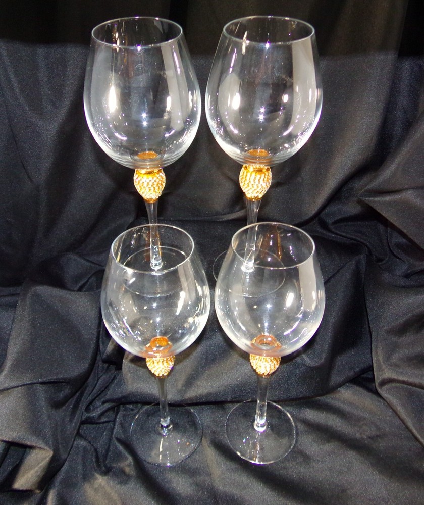 Set of 4 Wine glasses , Gold Crystal diamond Ball on The stem & Clear Trim.
