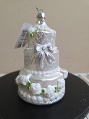 Wedding Cake Ornament White Silver Christmas Gift Tree Holiday Glitter RAZ NWT