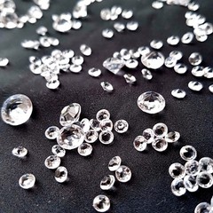 2000 x Clear Wedding Scatter Crystals Decoration Diamond Confetti Assorted Sizes