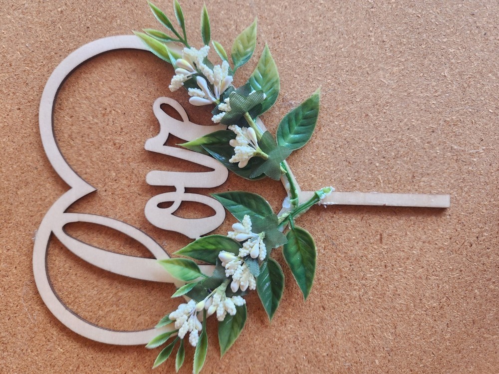 Heart Shaped Floral Wood Plastic Wedding Cake Topper Love Theme Figurine