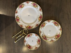 Royal Albert England Old Country Rose 3- Tier Cake Dessert Stand