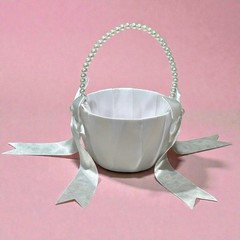 White Satin Flower Girl Basket Faux Pearl Handle Bowknot 8″ x 5″ x 5″ Wedding