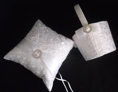 Studio His & Hers 2011 Wedding Flower Girl Basket + Ring Bearer Pillow Set NIB