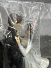1995 Wilton First Dance Wedding Couple Topper 202-411 * 6″ high
