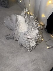 Luxury white Wedding/ quinceañera Bouquet – Artificial Flowers Crystal Handle