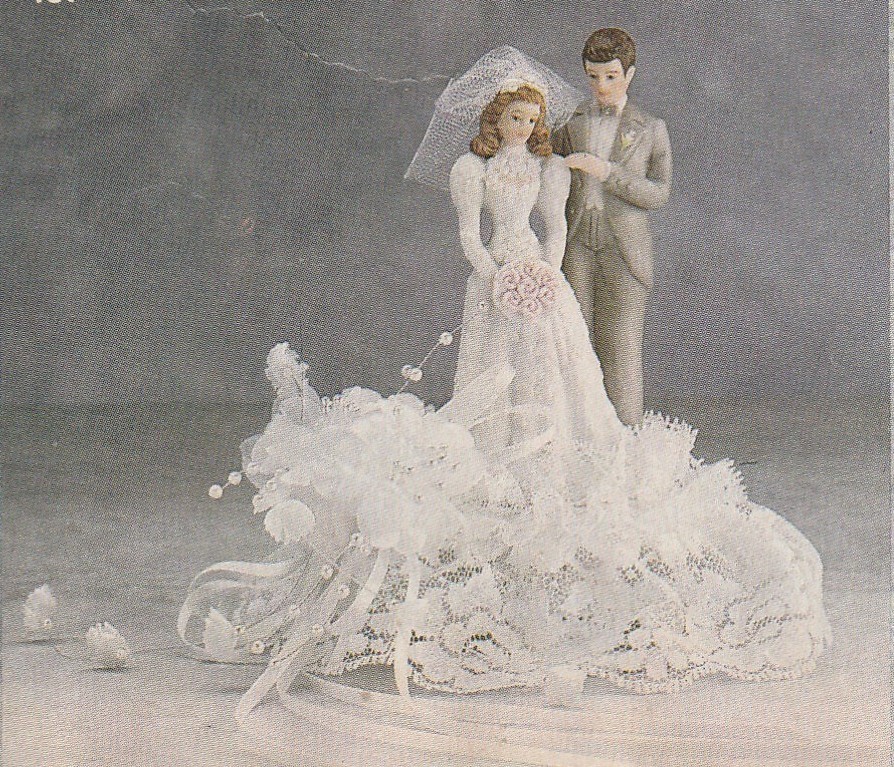 New Wilton Designer Series «Delicate Joy», Grey Tux, Wedding CakeTop # 108-640