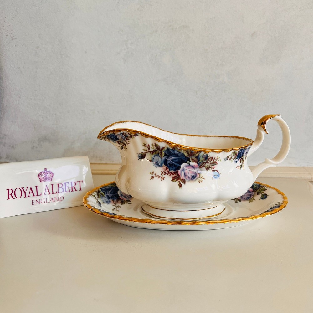 Royal Albert Gravy Boat – Moonlight Rose Bone China, Made in England