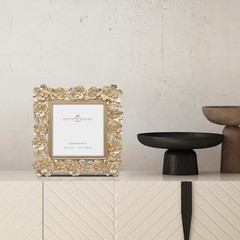 Square Spring Blossom Photo Frame / 3.5×3.5 In | For Vertical Display on