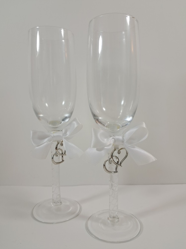 Wilton Toasting Glasses Silver Tone Hearts Flute Style 6 Ounces Set Of 2