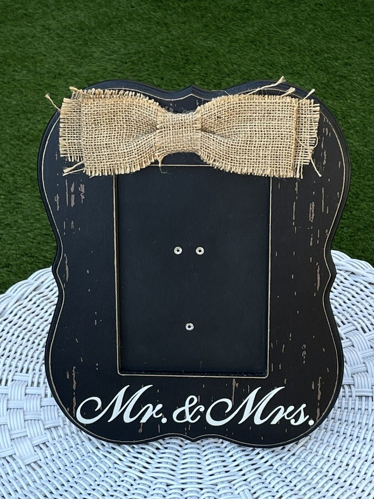 Mr & Mrs Wood Picture Frame Wedding Sign Black Distressed Burlap Bow Table Wall