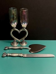 Fellowship Foundry Celtic Knots Hearts Pewter Glasses & Cake Server Wedding Set