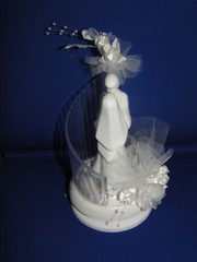 New Vintage Wilton «Splendid» Wedding CakeTop, white porcelain 117-506