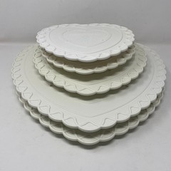 5 Wilton 14″, 10″, 8″ Heart Cake Separator Plates Scalloped Decorator Preferred