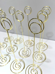 Gold Tone Mini Circle Hoop Table Numbers Stand Place Card Holders 8 1/2″ Tall