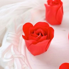 24 Red HEART ROSE PETALS SOAPS Gift Boxes Wedding Party FAVORS Supply