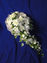 New Elegant Full Bridal Bouquet with off white yellow/green tint roses and buds