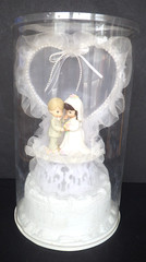 Precious Moments 10″ Wedding Cake Topper White Heart Beads Flowers Tulle Accents