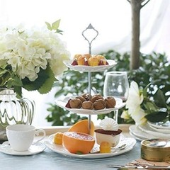 Elegant 3-Tier White Porcelain Cupcake Stand – Perfect for Celebrations