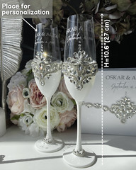 Wedding Glasses Set of 2 White wedding, Personalized glasses, Gifts for the Coup