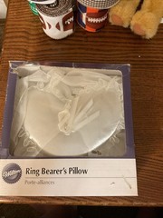 Wilton Heart Shape Ring Bearer Pillow Satin and Lace 6″x6″ Open Box Damaged