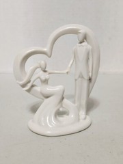«Take My Hand» Romantic Bride & Groom Heart Porcelain Wedding Cake Topper Statue