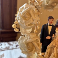 Vintage 1959 Coast Novelty Wedding Cake Topper 8in RARE USED White Flowers