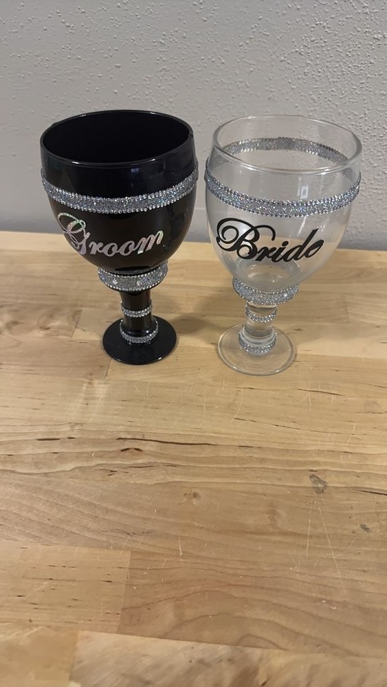 Bride and Groom Rhinestone Goblet Set