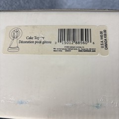 Hallmark Keepsake 2005 Porcelain Wedding Cake Topper «To Love And To Cherish»