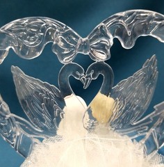VTG Precious Moments Wedding Cake Topper Porcelain Bride + Groom EUC!