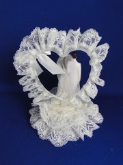 New Vintage Wilton Petite «Heart of Fancy» Wedding CakeTop, white tux, 104-931